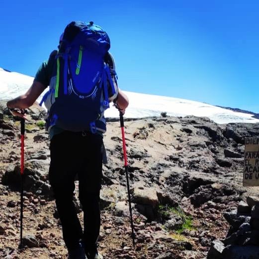 Paisaje de montaña — ascenso