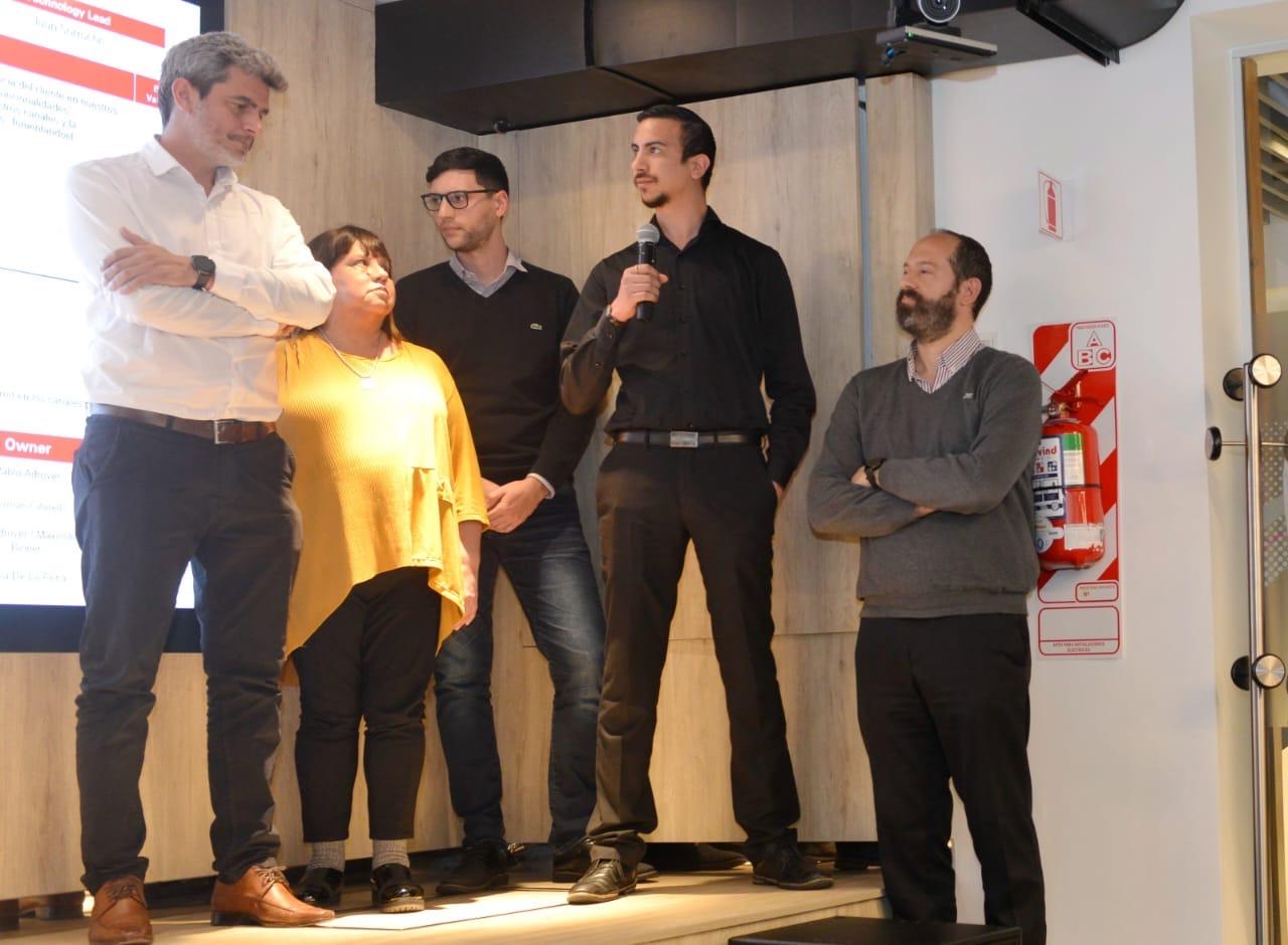 Nicolas Tizeira en una presentación profesional